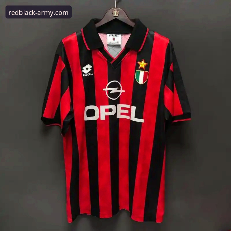 AC米兰新赛季球衣价格全面解析：从官方商城到购买策略深度分析